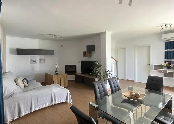 Niza Sunset Holiday home Malaga